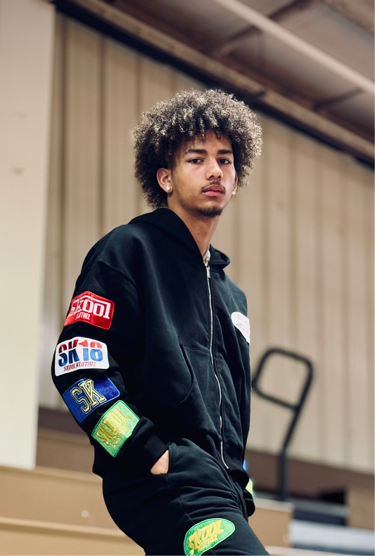 Patchwork Zip-Up Hoodie – Oversized Streetwear Jacket with Embroidered Patches